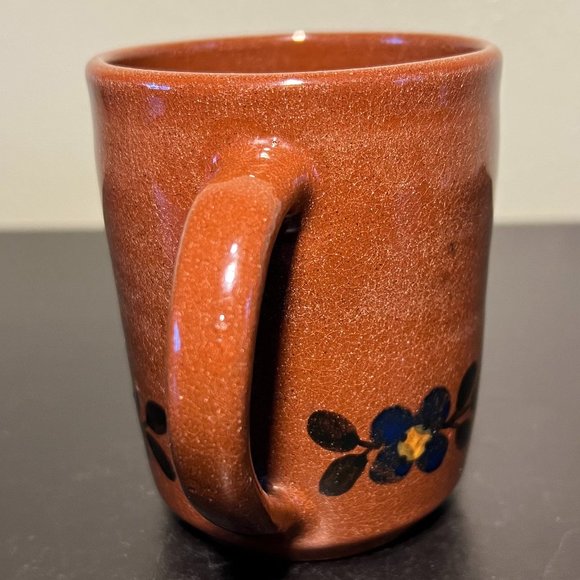 Costa Rica Handcrafted Earthy Brown Glazed Hand Painted Terracotta Mug Cup - Picture 4 of 7
